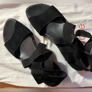 Arche Satia Nubuck Sandals (black size 11 or 42)